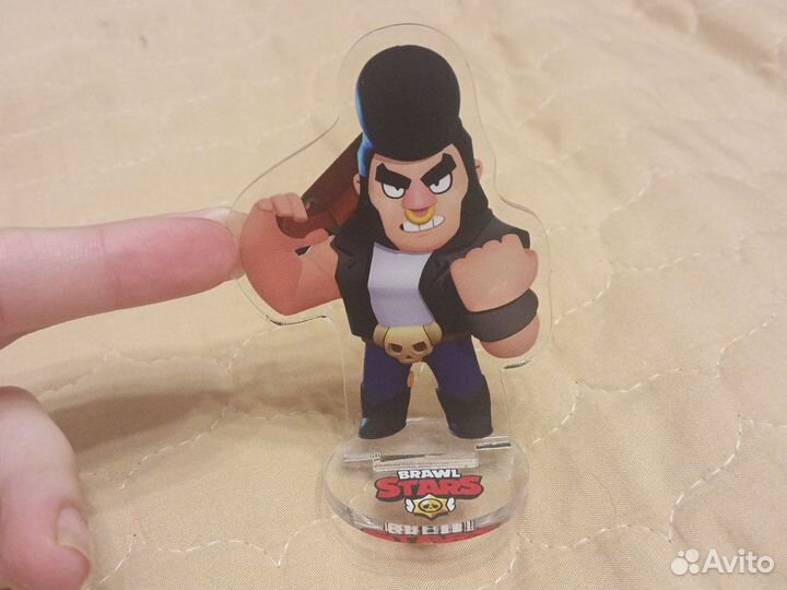 Фигурка персонажа из игры