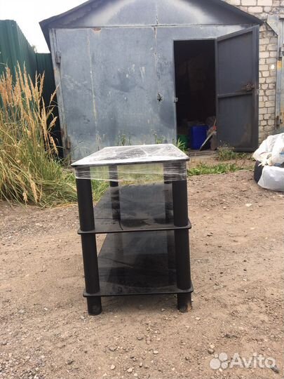Стеклянная тумба под тв