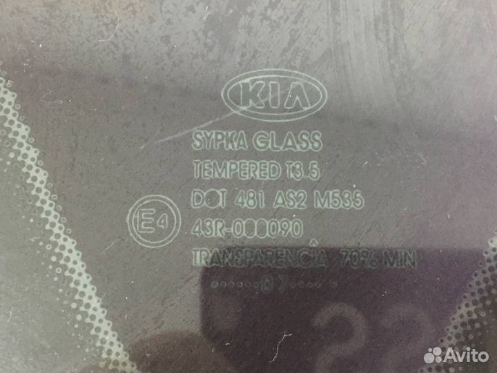 Стекло кузовное глухое левое Kia Ceed ED 2007-2012