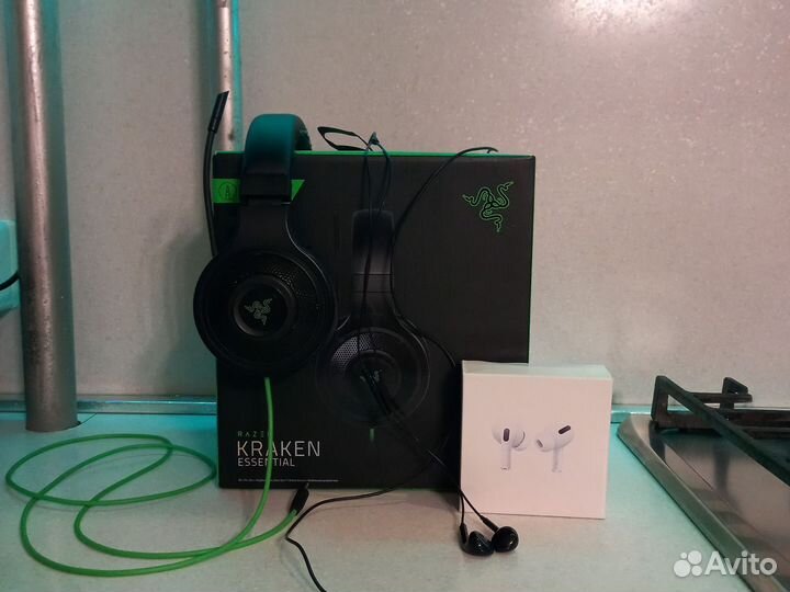 Игровые наушники