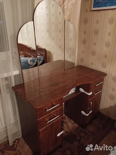 Трюмо трельяж с зеркалом