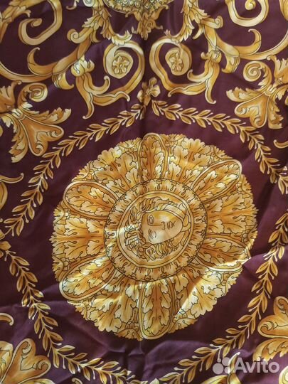 Продам платок Версаче оригинал