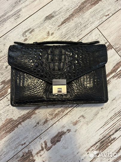 Барсетка River из кожи крокодила