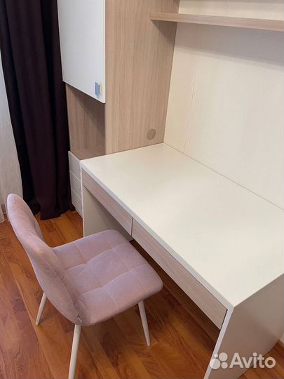 Письменный стол со шкафом