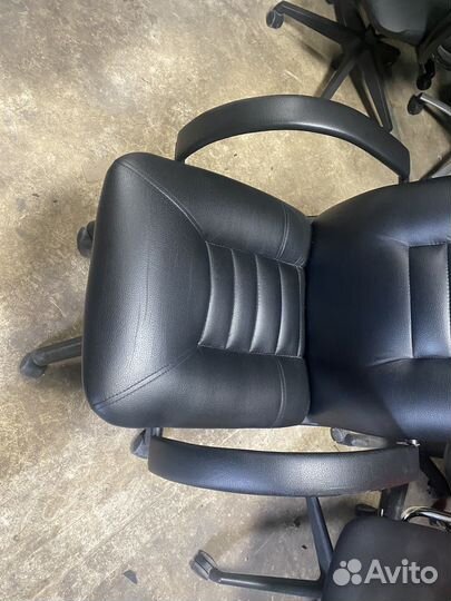 Компьютерное кресло