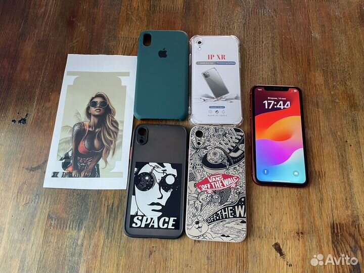 iPhone Xr, 64 ГБ