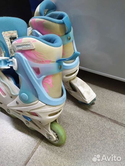 Роликовые коньки