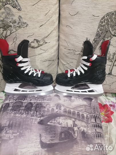 Хоккейные коньки bauer размер 28,5