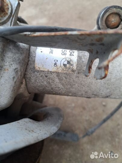 Bmw m5 e39 передняя правая стойка суппорт диск