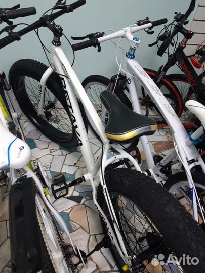 Велосипед с огромными колесами (Фэтбайк)