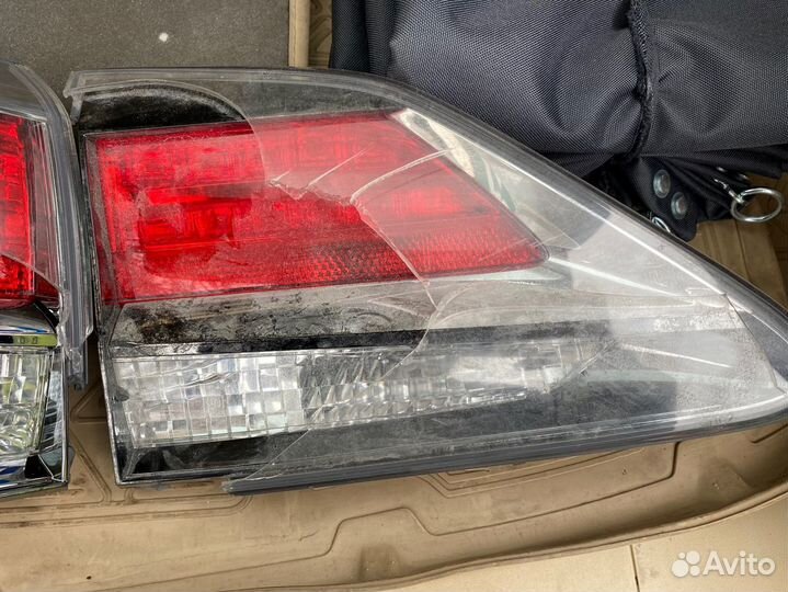 Задние левые стоп фары Lexus Rx для ремонта