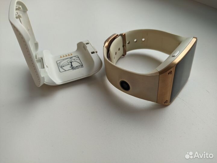 Samsung Galaxy gear с камерой