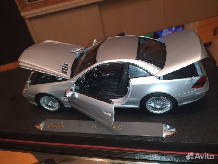 1:18 Ford Mustang 2010 GT и Mercedes-Benz SL 55