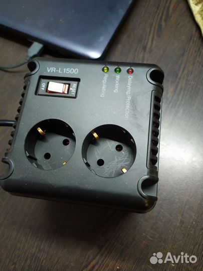 Стабилизатор напряжения