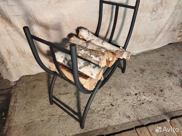 Дровница, дровник