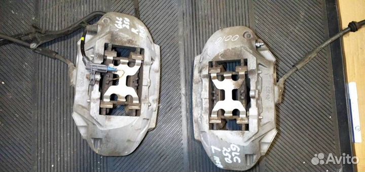 Суппорт передний правый Mercedes-Benz GLC-Класс X