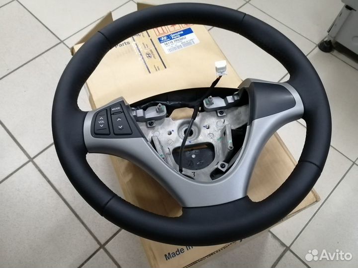 Руль на Ай-30 кожаный. Новый. Оригинал