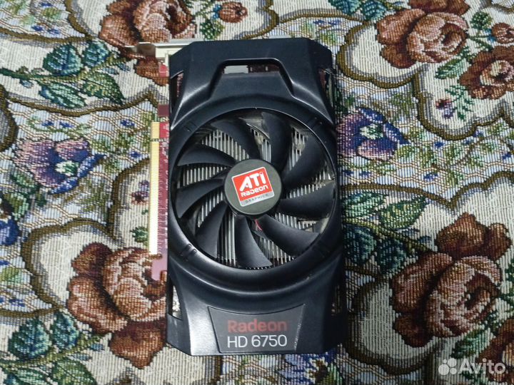 Видеокарта Radeon HD 6750