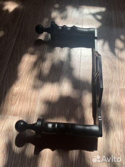 Держатель для подводного бокса