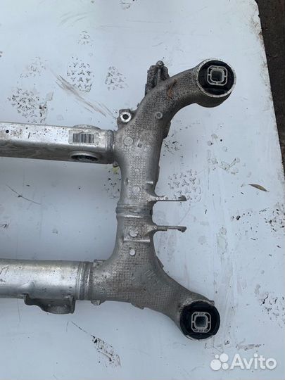 Подрамник задний Bmw 5-Series F10 2016