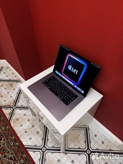 Суперский M1 PRO MacBook Pro 16