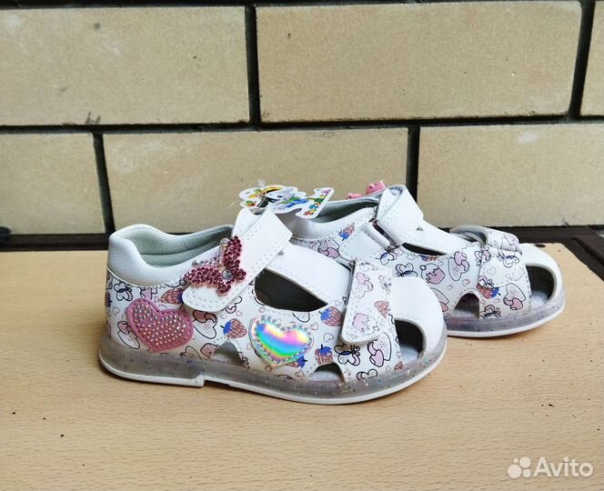 Сандалии 27 и 30 новые для девочки детские