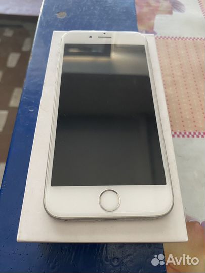 Продам телефон iPhone 6s 64Gb