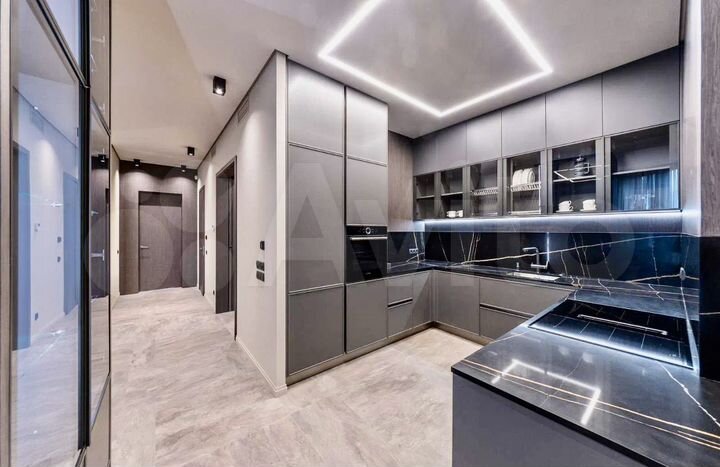 3-к. квартира, 140 м², 3/5 эт.