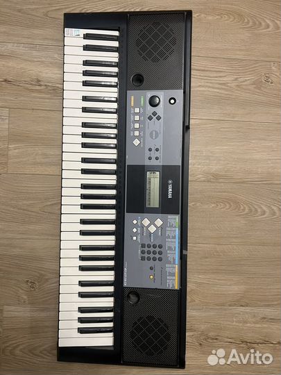 Синтезатор Yamaha psr e233
