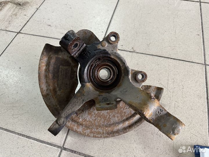 Кулак поворотный передний правый Лада Веста Vesta