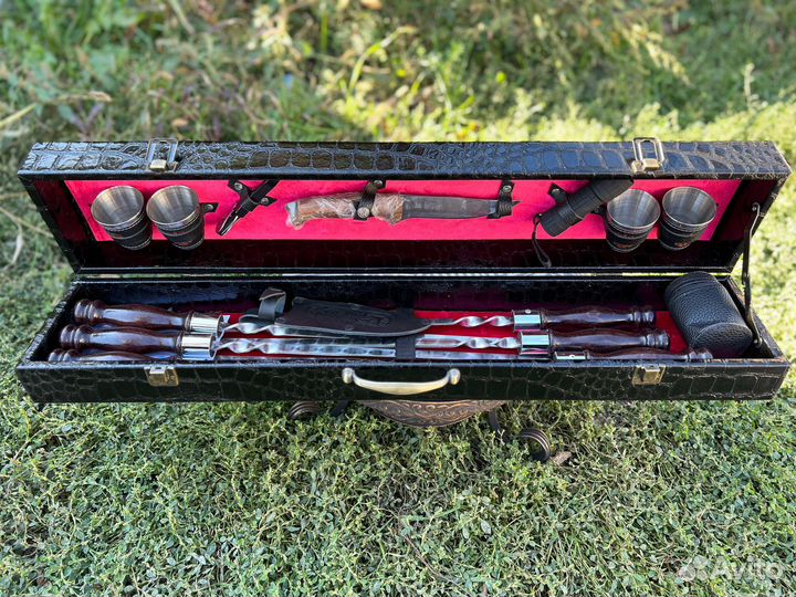 Шашлычный набор № 3 / красный велюр