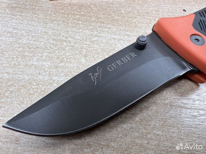 Складной нож для выживания Gerber Bear