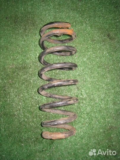 Пружина задней подвески Toyota Avensis T25 2006