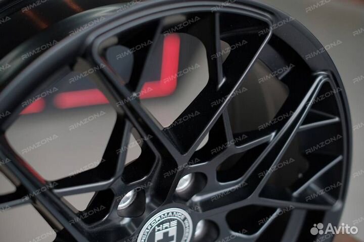 Литой диск HRE R18 5x114.3