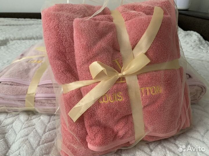 Полотенца Louis Vuitton Коралловые/Розовые новые