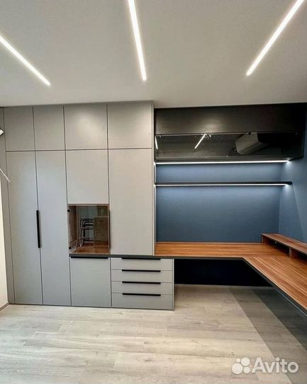 Рабочая зона + шкаф распашной на заказ