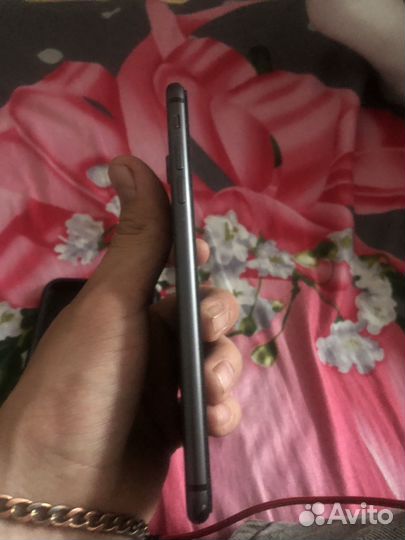 iPhone 8 Plus, 64 ГБ