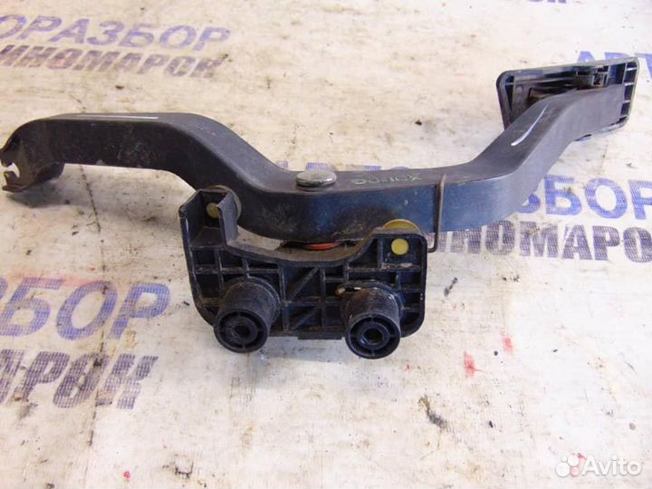 Педаль газа для Hyundai Elantra 3 2000-2005г