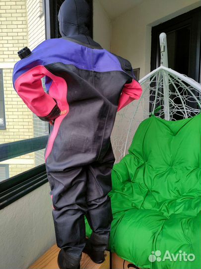 Костюм для дайвинга