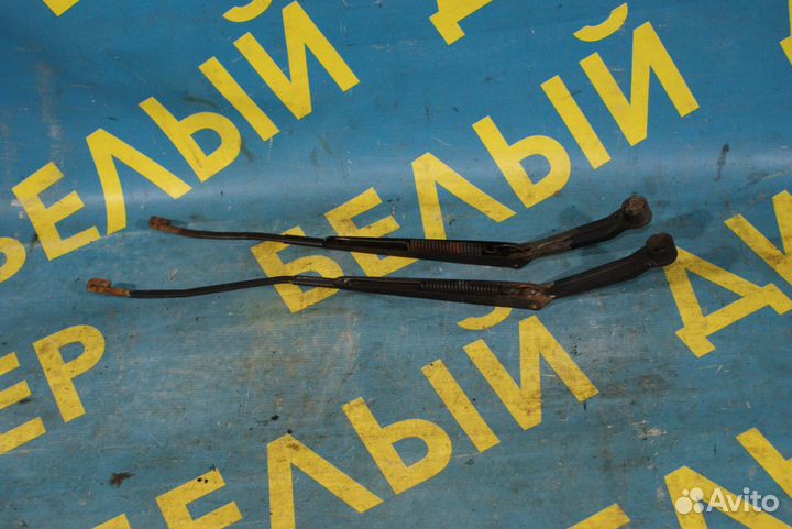 Поводок Дворников Suzuki Baleno