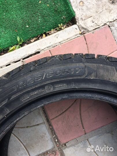 Dunlop Ice Touch 225/50 R17