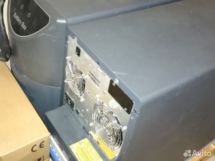 Источник безперибойного питания (Riello )