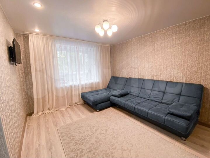 2-к. квартира, 80 м², 1/9 эт.