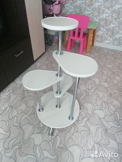 Подставка для цветов напольная