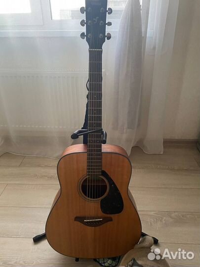 Yamaha FG800m акустическая гитара