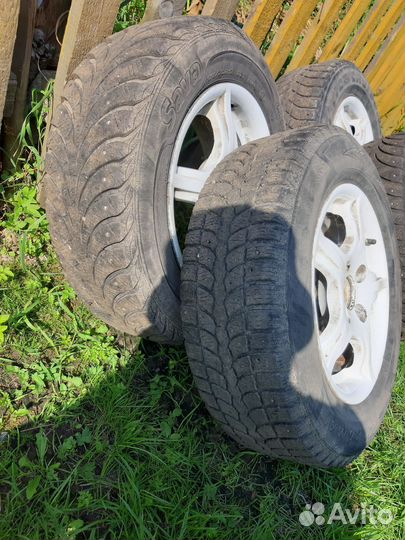 Зимние колеса в сборе