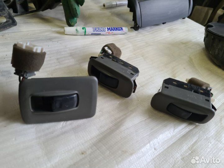 Кнопка стеклоподъемника Kia Sportage 2006