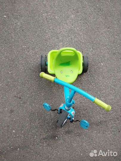 Трехколесный велосипед