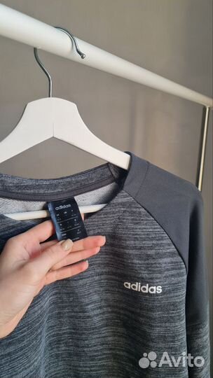 Спортивная кофта/Crop-толстовка Adidas