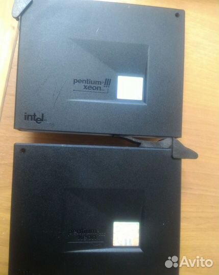 Процессор Intel Pentium III Xeon